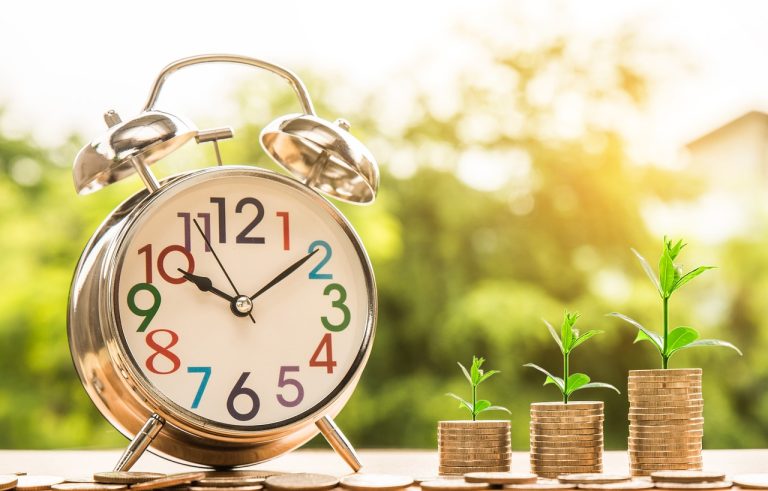 <strong>Tutuklanma / Gözaltına Alınma Sonrası Maddi ve Manevi Tazminat</strong> clock 2696234 1280